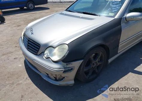 2007 Mercedes-Benz C 230 Sport from USA, damaged, VIN WDBRF52H67A925004